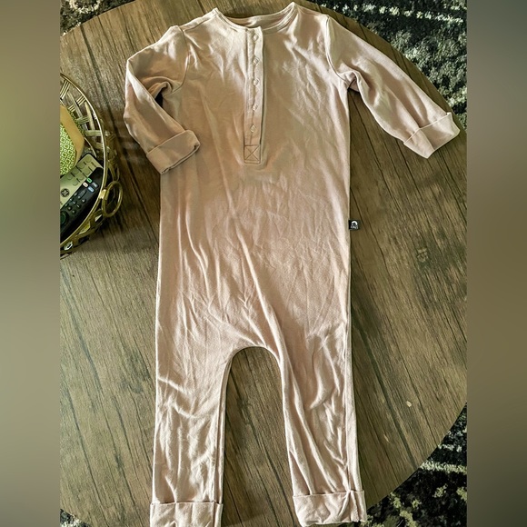 RAGS long sleeve Henley romper size 3/4 - Picture 1 of 2